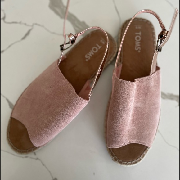 Toms Shoes - Toms pink and beige Sandles